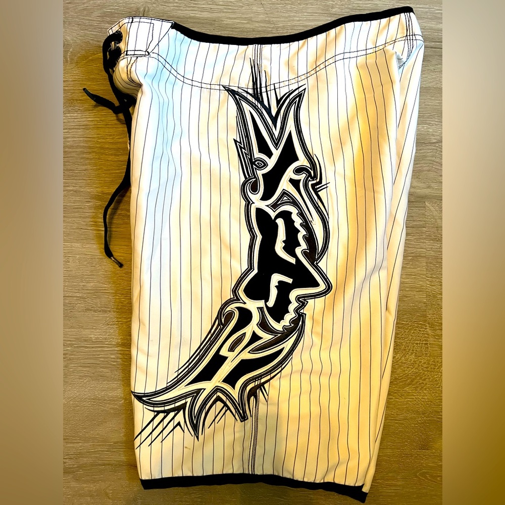 Mens Fox Racing size 31 board shorts